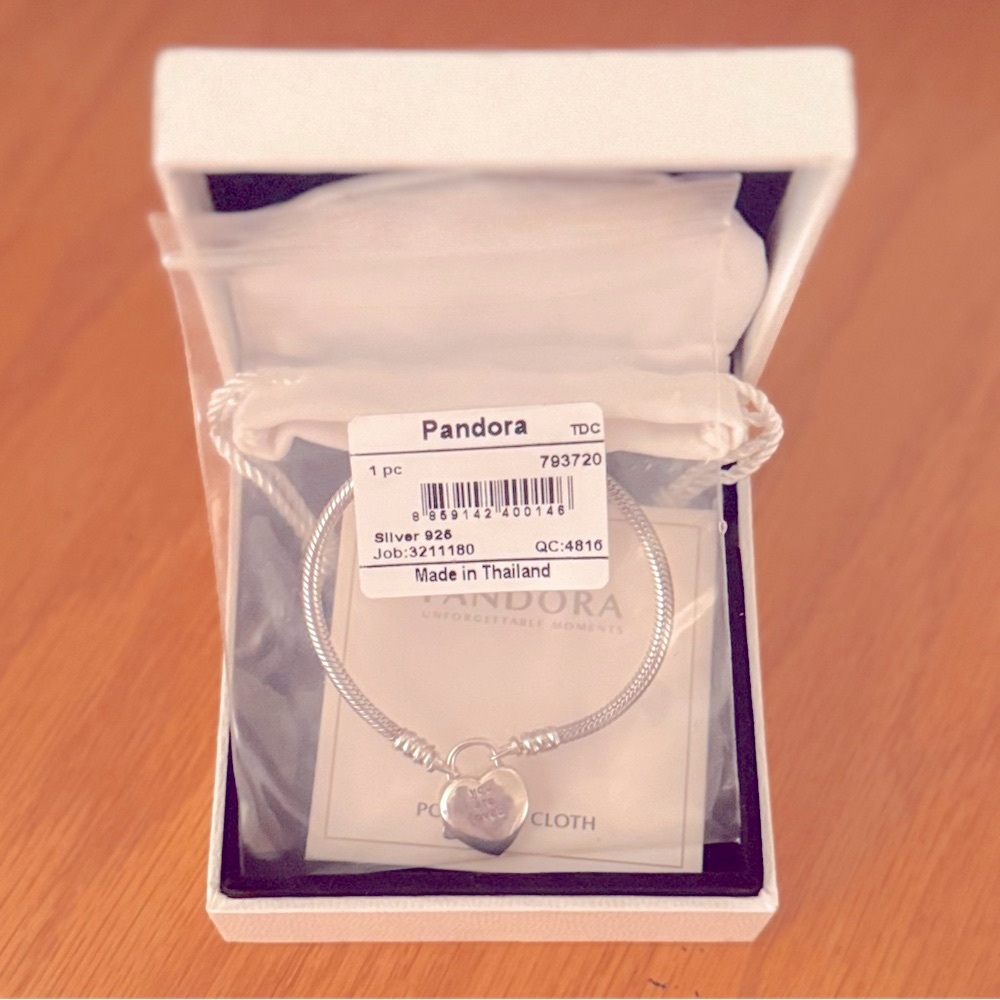 NWT Pandora Sterling Silver “Loved” Heart Padlock Bracelet - Picture 4 of 4